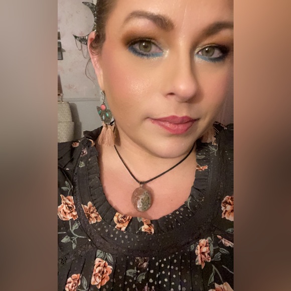 Meet your Posher, Terri - Picture 2 of 4